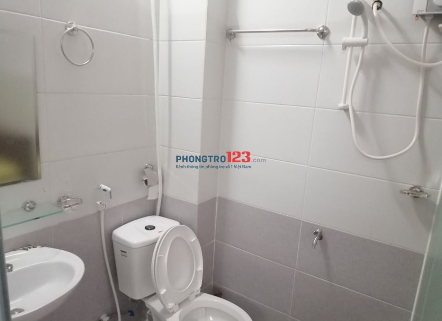 Cho thuê phòng trọ Full nội thất, 25m2, phòng vệ sinh riêng, mặt tiền đường Vũ Tông Phan, Q.2