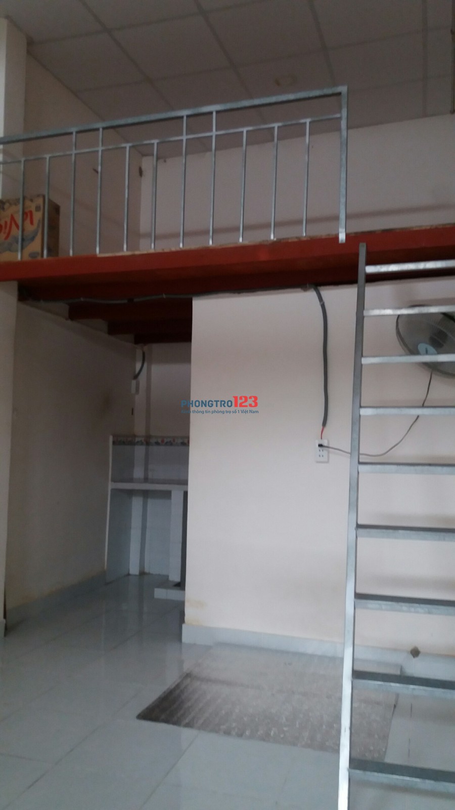 Nhượng lại phòng trọ 24m2 gần ngã tư Hàng Xanh