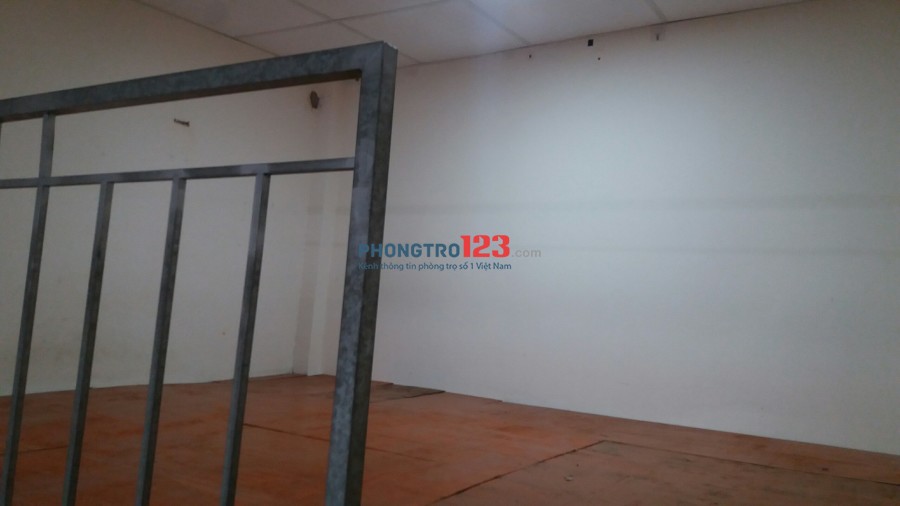 Nhượng lại phòng trọ 24m2 gần ngã tư Hàng Xanh
