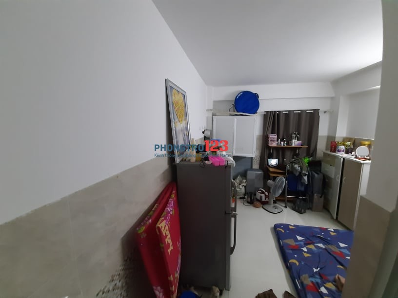 SANG NHƯỢNG PHÒNG TRỌ CAO CẤP, RỘNG 20M2 Ở BÌNH THẠNH