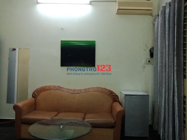 Cho thuê phòng 32m2 ( như căn hộ dịch vụ).ngay 3/2 có BC, CS thoáng mát, full NT giá rẻ