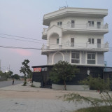Cho thuê nhà nguyên căn 2 mặt tiền đảo Kim Cương Quận 9