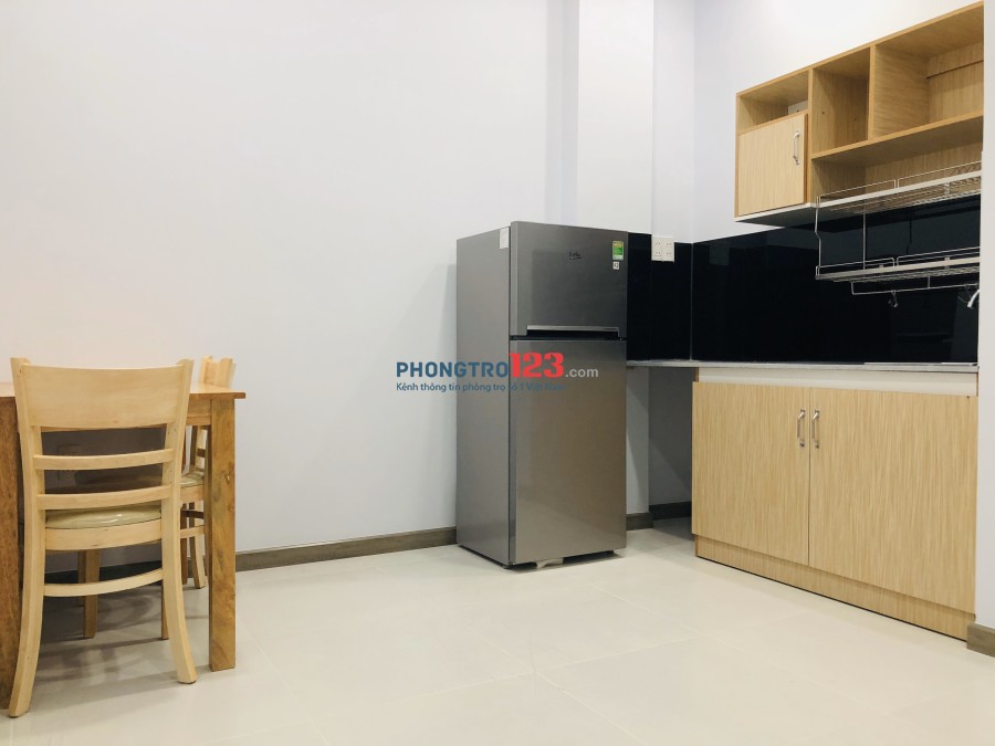 Phòng Trọ Đẹp, Rẻ, Mới Xây, 30m2, Mặt Tiền Âu Cơ, Trung Tâm Quận Tân Bình