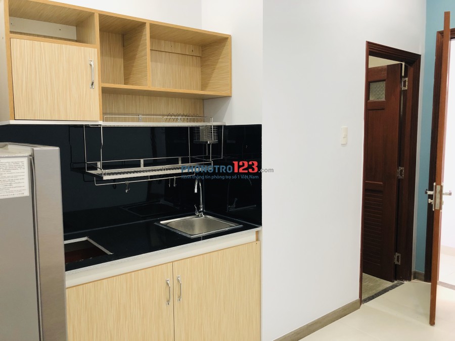 Phòng Trọ Đẹp, Rẻ, Mới Xây, 30m2, Mặt Tiền Âu Cơ, Trung Tâm Quận Tân Bình