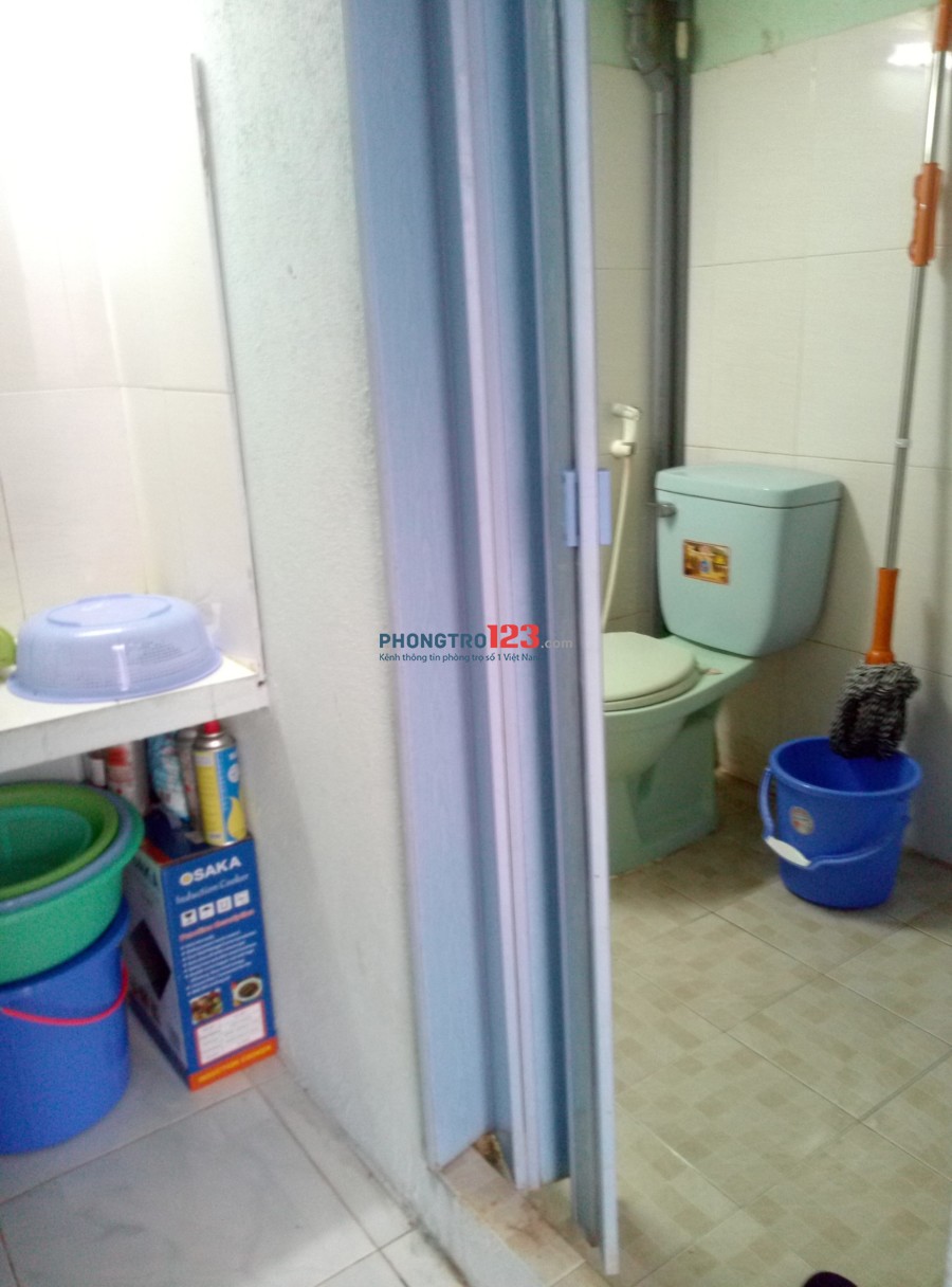 Phòng nữ ở ghép - gần chợ Phạm Văn Hai, quận Tân Bình