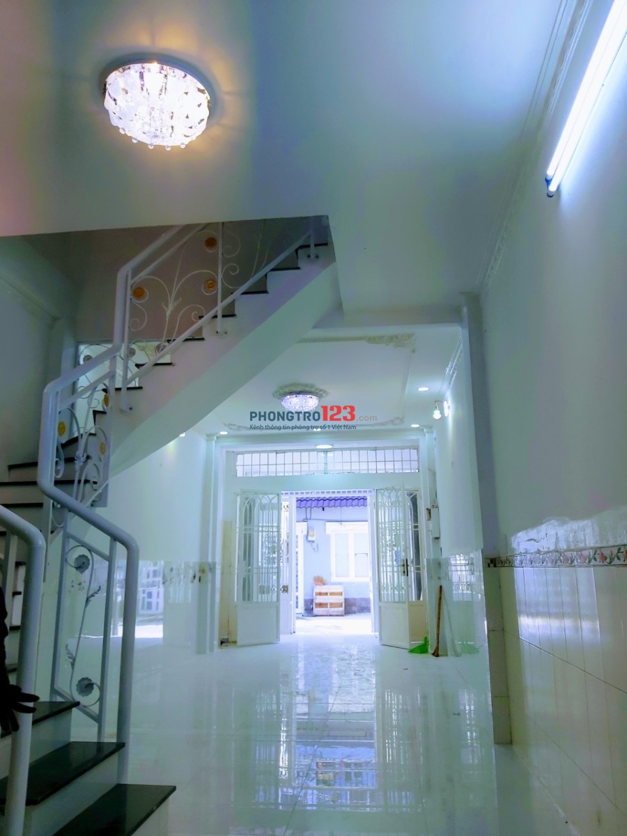 Mặt bằng tầng trệt tòa nhà Đinh Bộ Lĩnh gần Bạch Đằng. Dt: 9x29m, trên có 52 căn hộ đang full