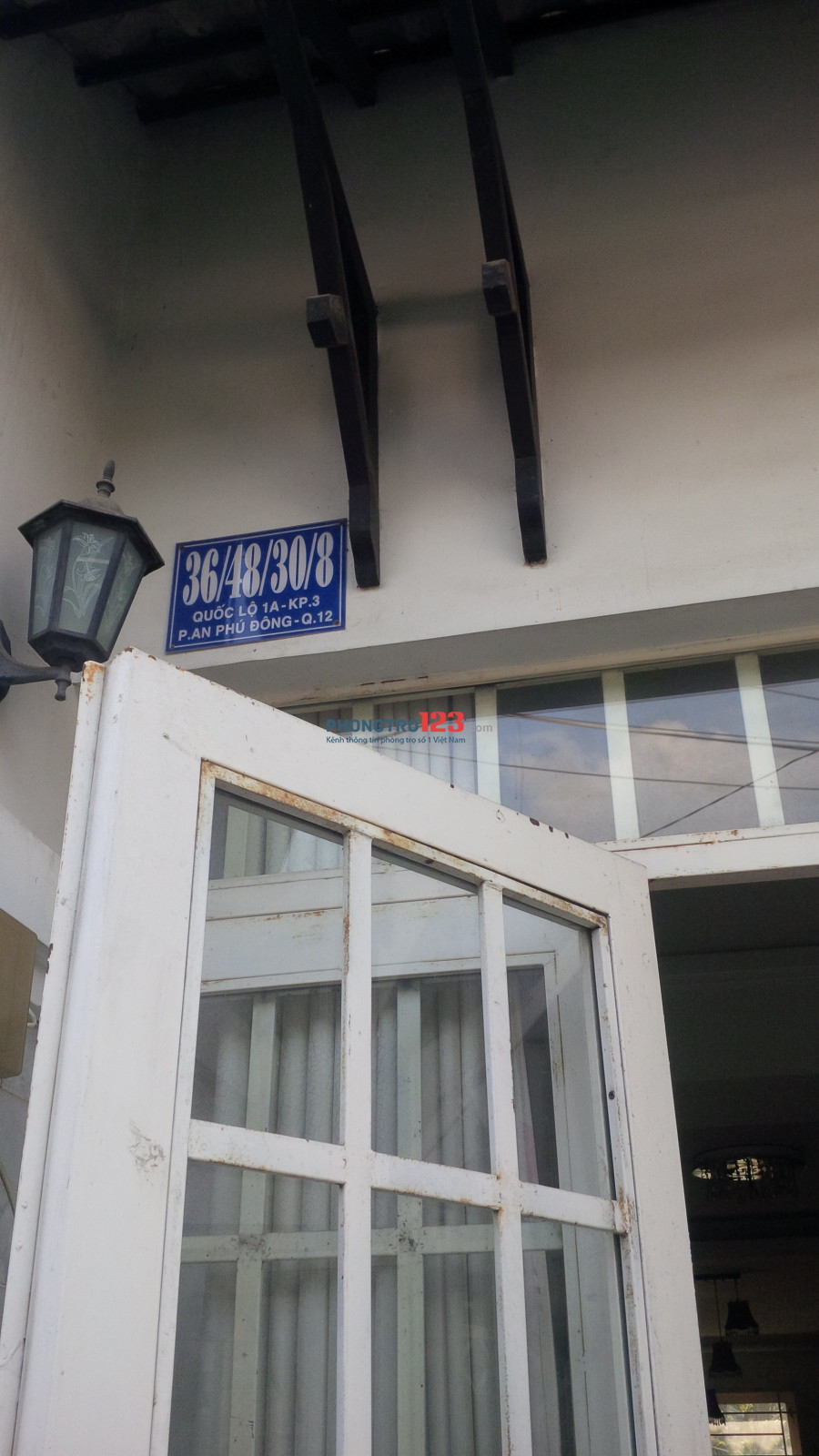 Cần cho thuê nguyên căn nhà diện tích sàn 70 m2, gần trường đại học Nguyễn Tất Thành, các ngã tư bình phước 1 km...