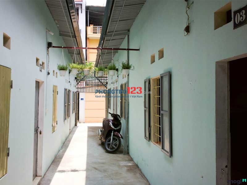 Cần tìm Nữ ở ghép - Ngay vòng xoay nguyễn văn cừ - Giá 1,1tr/người