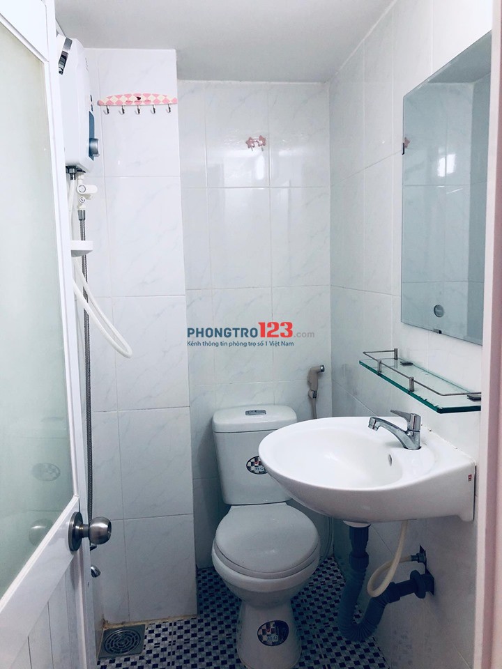 PHÒNG TRỌ 25M2 FULL NỘI THẤT NGAY ĐH HUFLIT 5TR/THÁNG