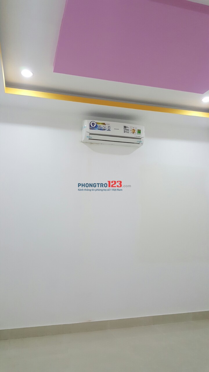 Phòng 20m2 Nơ Trang Long, máy lạnh, máy nước nóng… chỉ từ 3.8 triệu