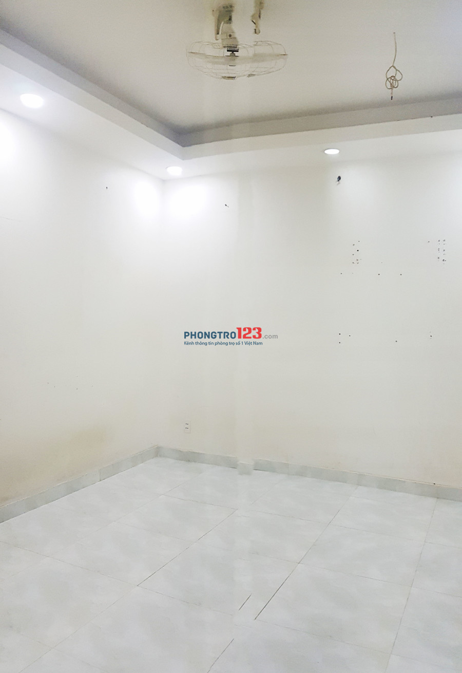 Chính chủ, không chung chủ, phòng trọ mới – Đường Thân Nhân Trung, Tân Bình - Giá 3tr3 - Phòng như hình