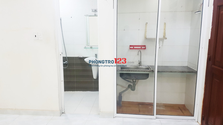 Chính chủ, không chung chủ, phòng trọ mới – Đường Thân Nhân Trung, Tân Bình - Giá 3tr3 - Phòng như hình