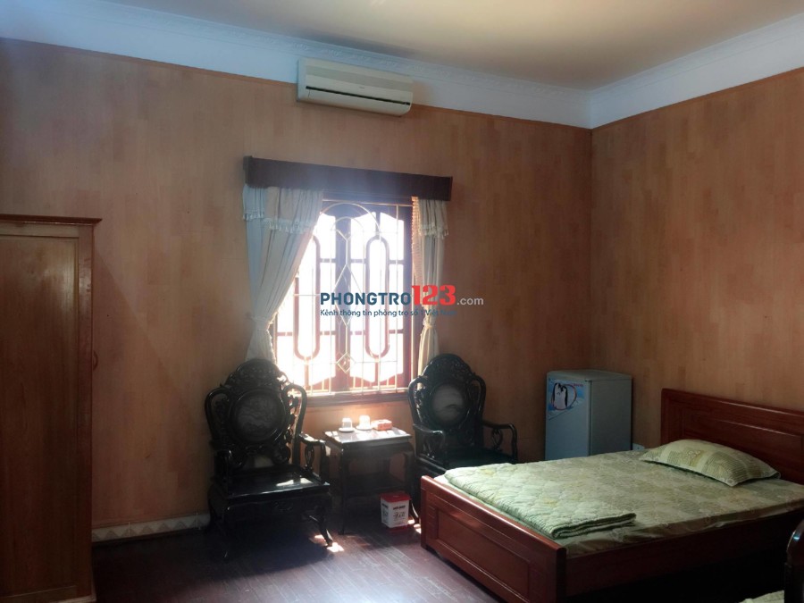 Chính chủ cho thuê phòng đủ tiện nghi giá 2,7tr tại 208 Nguyễn Văn Cừ