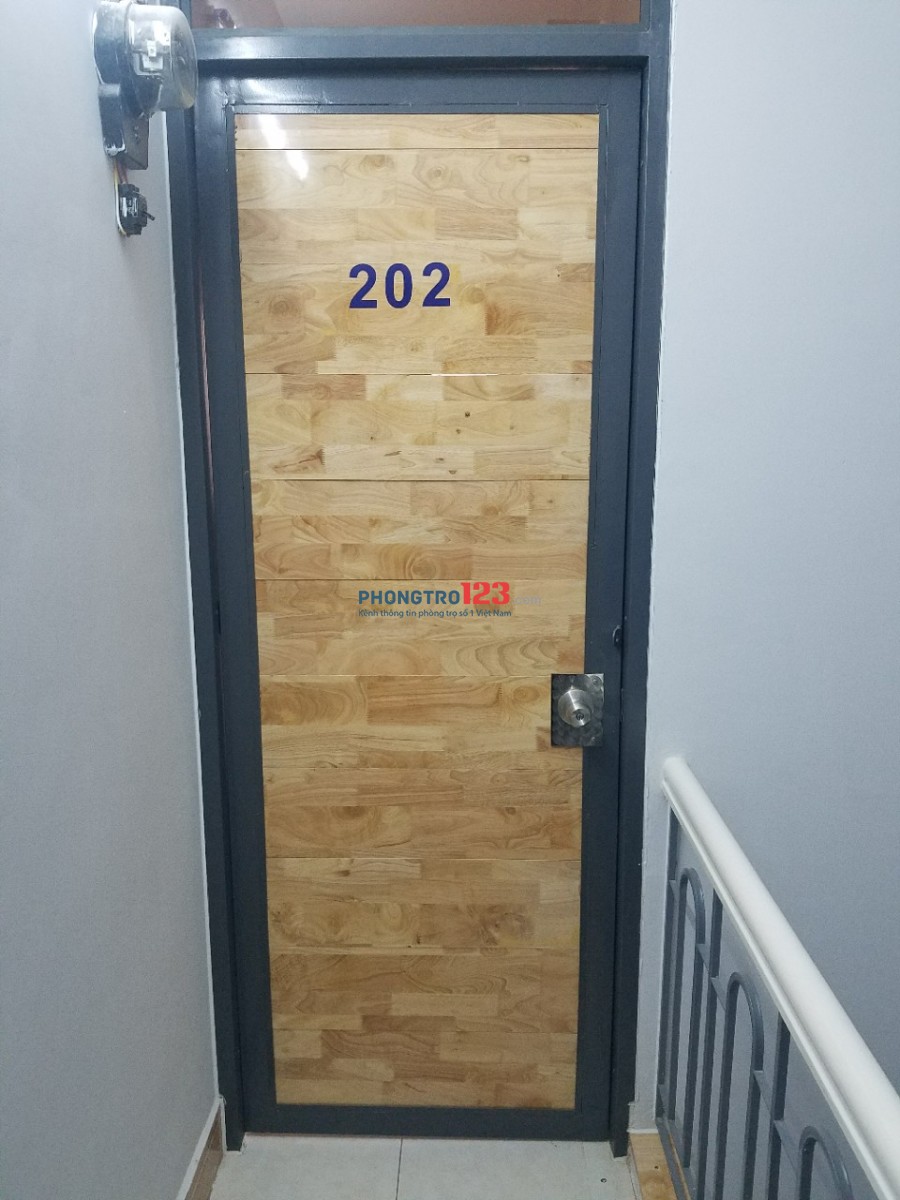 PHÒNG 40 M2 CÓ NỘI THẤT MỚI HẺM XE TẢI TẠI TÂY HÒA