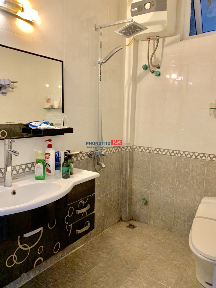 Cho thuê phòng đẹp ở Nghĩa Đô, Cầu Giấy. Nhà 4Tx70m2, full tiện nghi