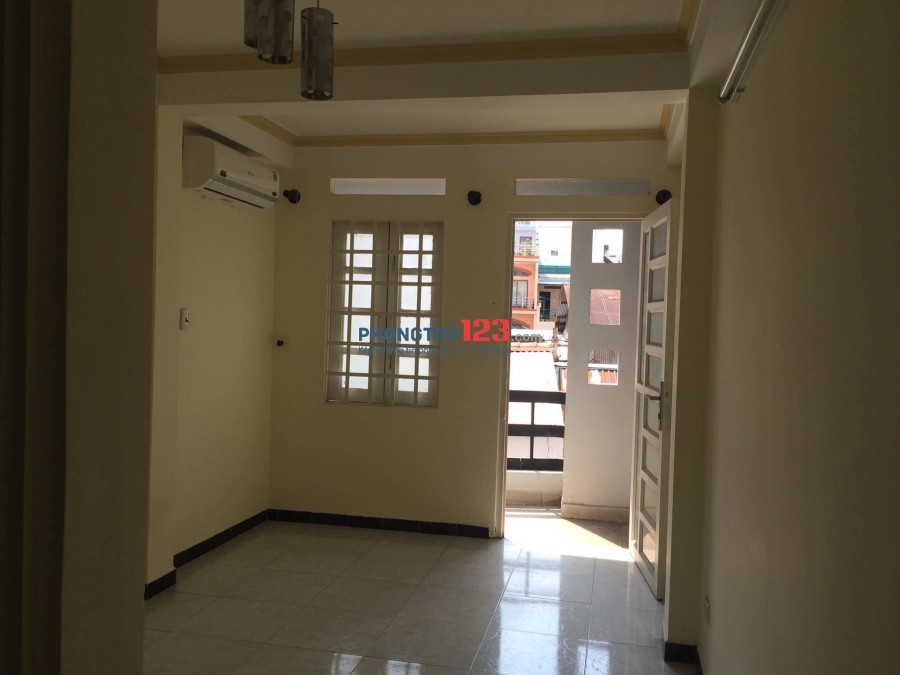 Cho thuê phòng trọ máy lạnh tại 258/5 CMT8, Quận 3