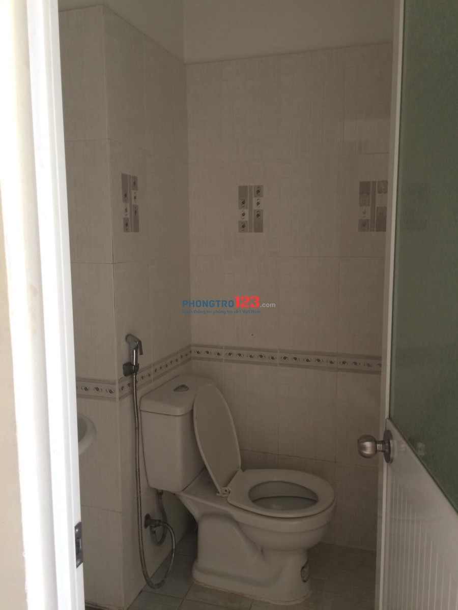 Cho thuê phòng trọ máy lạnh tại 258/5 CMT8, Quận 3
