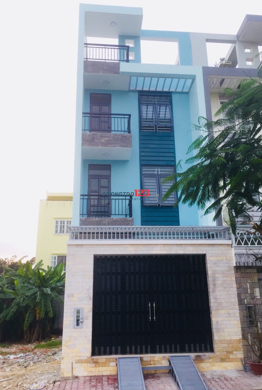 Cho thuê hoặc bán nhà 3 lầu 5x20 6pn mặt tiền 12m Đường Nguyễn Văn Linh, Huyện Bình Chánh