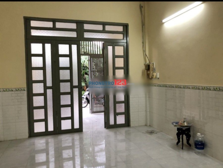 Cho thuê nhà nguyên căn 80m2, Gần chợ Bình Chánh đường Trịnh Như Khuê. Giá 4tr/tháng