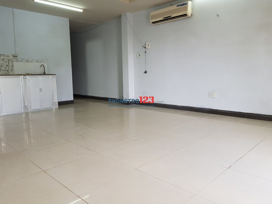 Phòng Gò Vấp 45m2, rộng, sạch, đẹp, có ban công, rất an ninh, giờ giấc tự do.