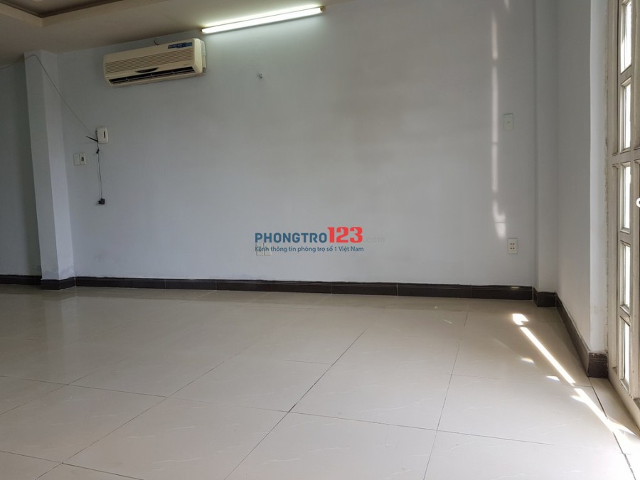 Phòng Gò Vấp 45m2, rộng, sạch, đẹp, có ban công, rất an ninh, giờ giấc tự do.