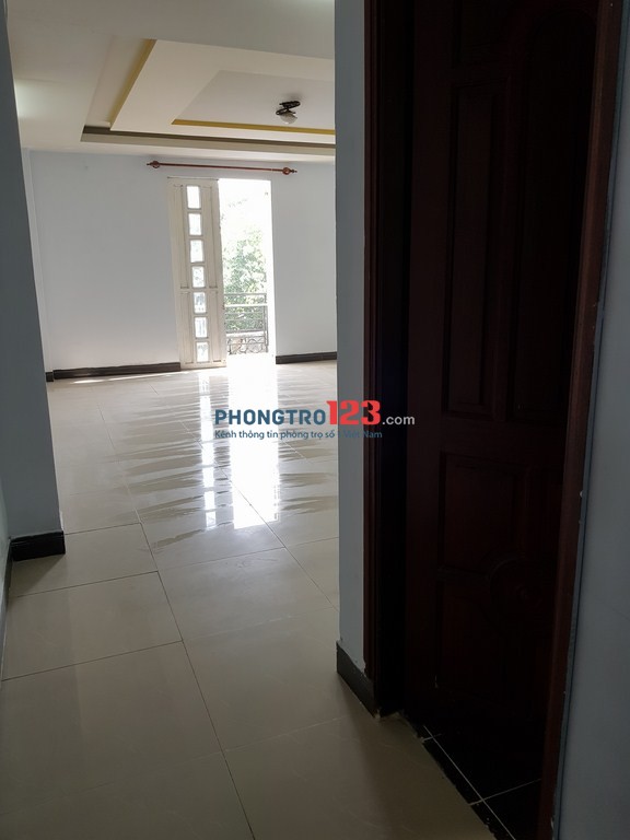 Phòng Gò Vấp 45m2, rộng, sạch, đẹp, có ban công, rất an ninh, giờ giấc tự do.