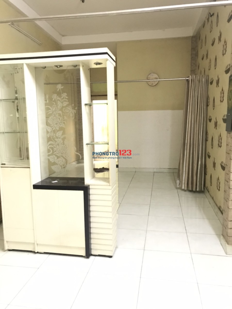 Chính chủ cho thuê mặt bằng kinh doanh mặt tiền 570 Phạm Văn Chí, P.8, Q.6
