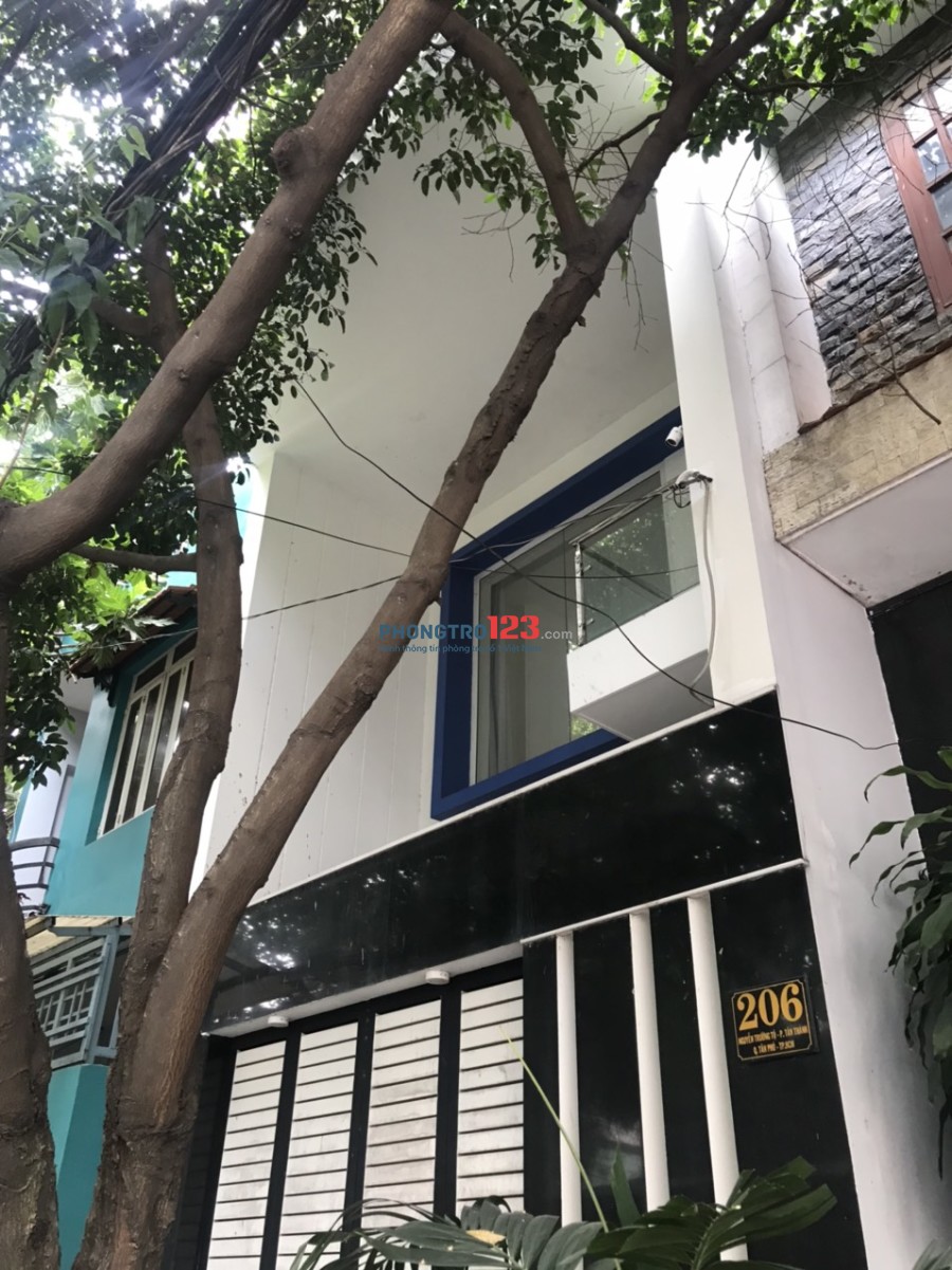 Cho thuê nhà 3 lầu 5x17 mặt tiền 206 Nguyễn Trường Tộ, P.Tân Thành, Q.Tân Phú
