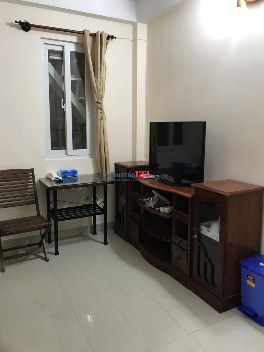 Phòng thuê căn hộ cao cấp giảm giá, mặt tiền đường Núi Thành, gần Etown Cộng Hòa, gần bệnh viện Mỹ Đức