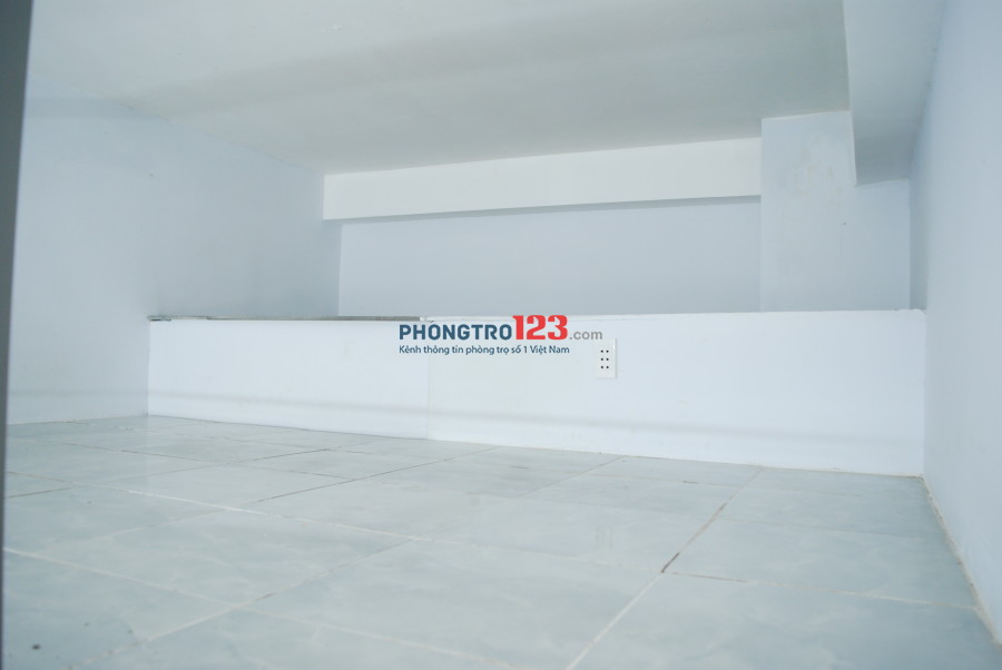 Phòng trọ giá rẻ quân 9, Gần Cao Đẳng Công Thương, phòng máy lạnh, 18-20m2