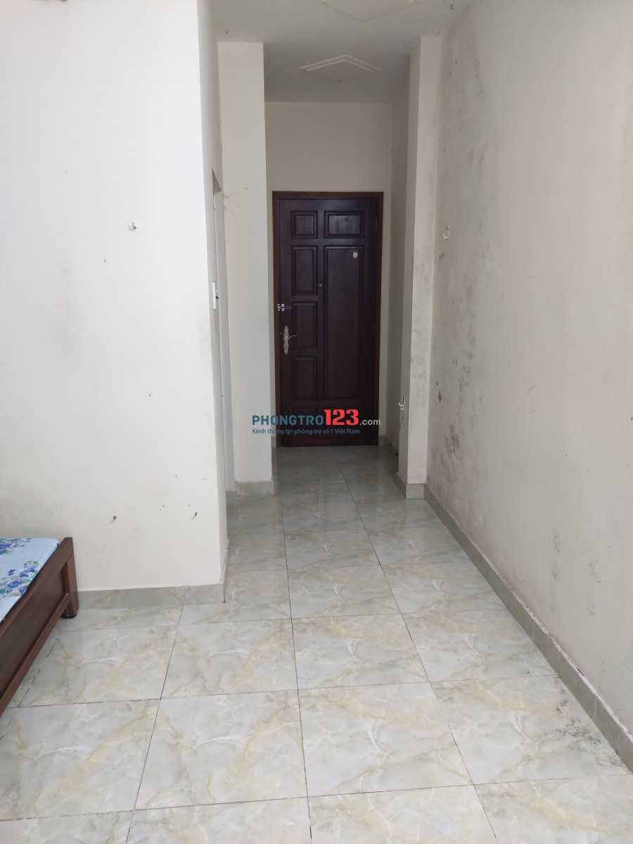 Phòng trong nhà nguyên căn Q.7, đường Nguyễn Thị Thập