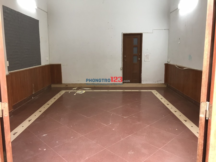 Cho thuê kho kinh doanh, 40m2 giá rẻ - Gần bến xe miền đông