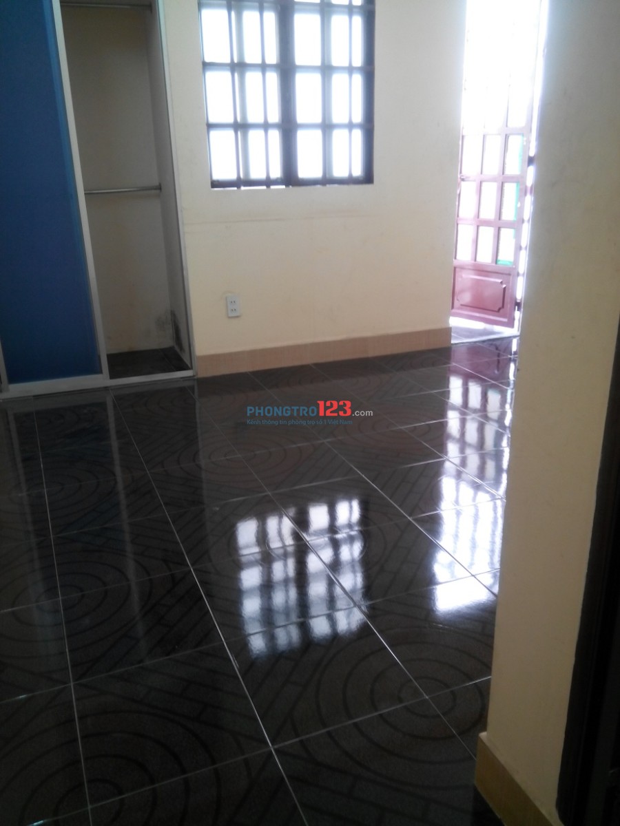 Phòng Bình Lợi, 18m2, có ban công, tủ âm, giờ giấc tự do. Giá chỉ 2tr4