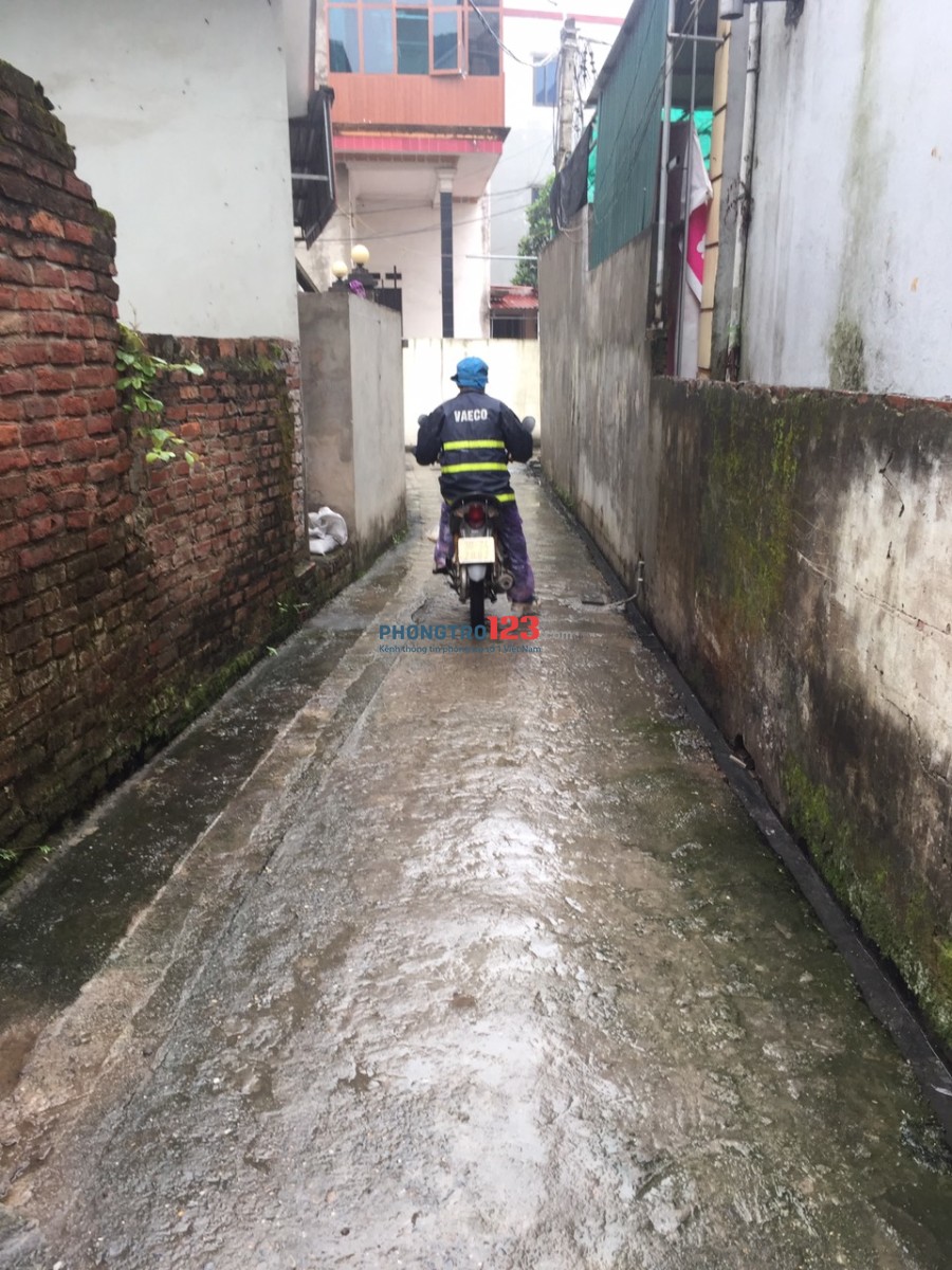 Cho thuê nhà riêng phía bắc dốc cầu Nhật Tân sau Khách sạn Nhật Tân cách 500m đường vào làng.