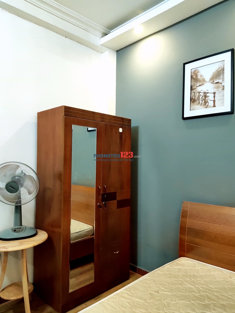 Room for Rent - Căn hộ mini 15A Lê Thánh Tôn Q1
