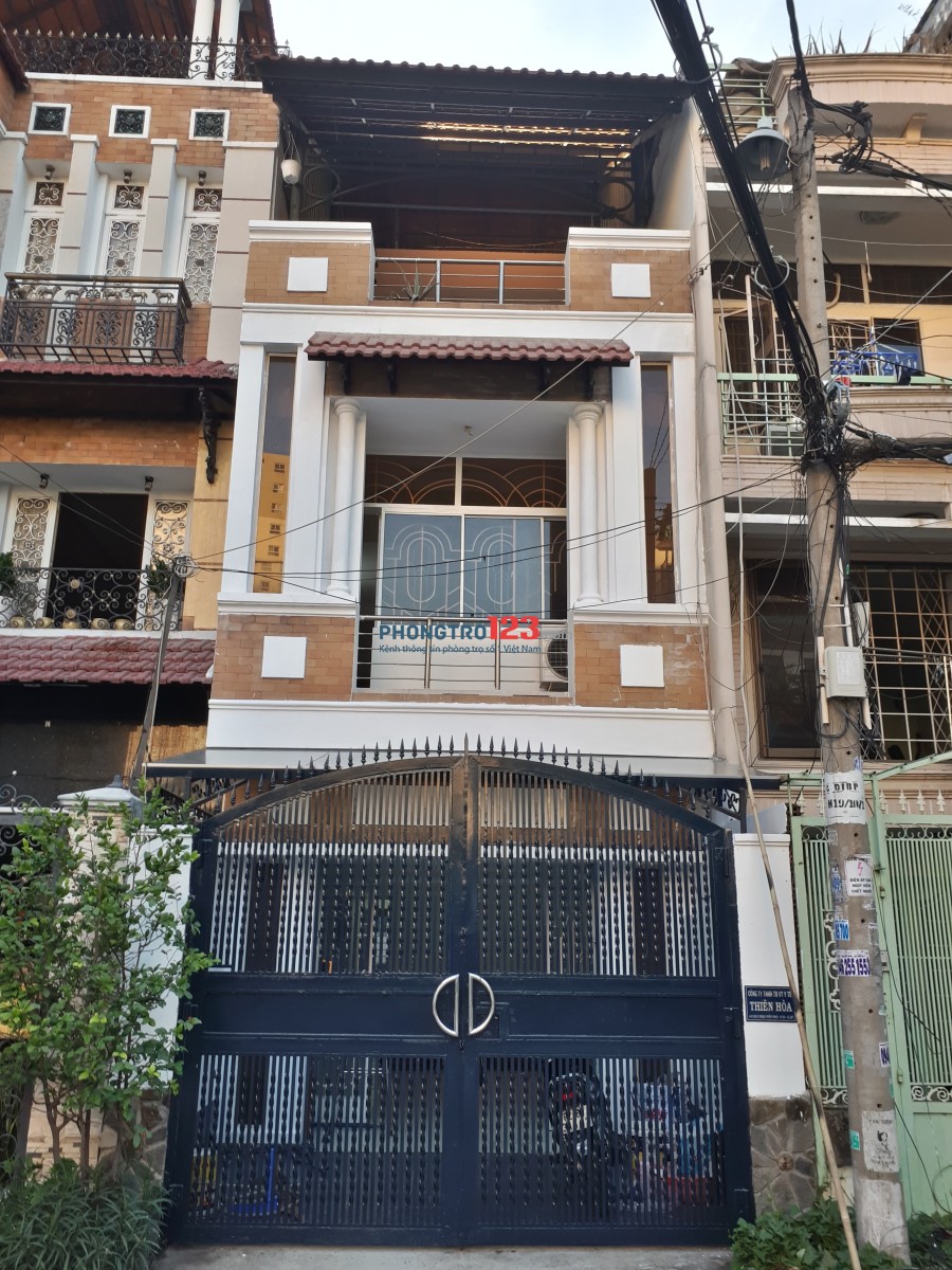 CHO THUÊ NHÀ ĐẸP 1 TRỆT, 2 LẦU, NGAY NGÃ TƯ HÀNG XANH