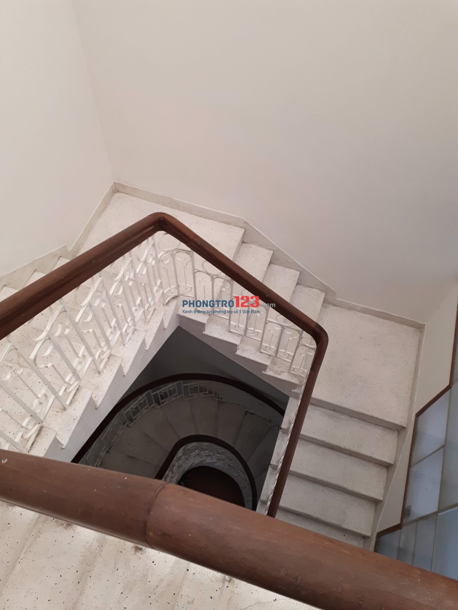 CHO THUÊ NHÀ ĐẸP 1 TRỆT, 2 LẦU, NGAY NGÃ TƯ HÀNG XANH