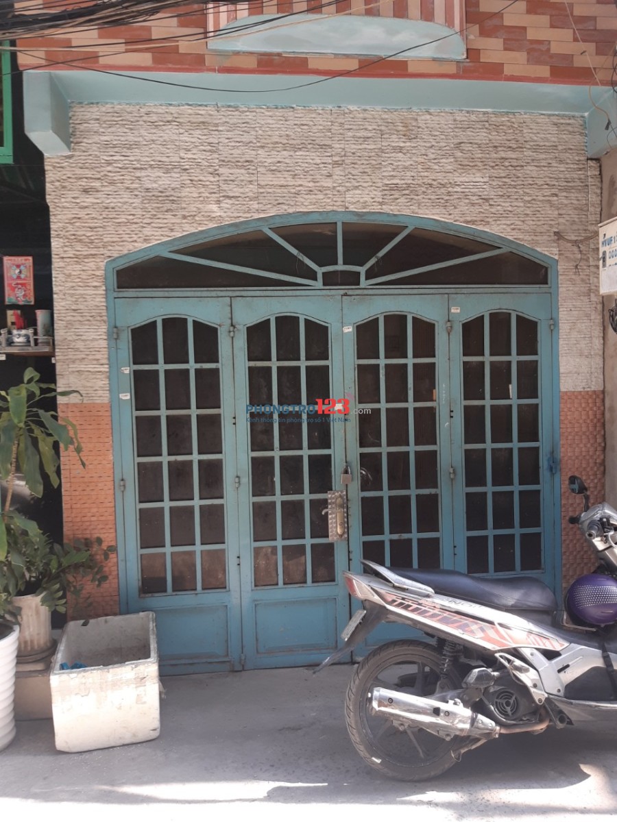 Cho thuê nguyên căn TT Q.3, gần chợ Bàn Cờ, đường Nguyễn Đình Chiểu, hẻm 5m, 3m*4m, 2 lầu đúc