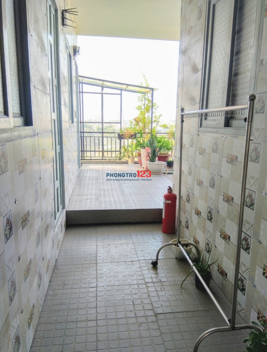 Phòng đẹp Phạm Văn Đồng, WC riêng, bếp nấu ăn, giờ tự do, bảo vệ 24/24, có thang máy. Đường xe tải tới trước nhà