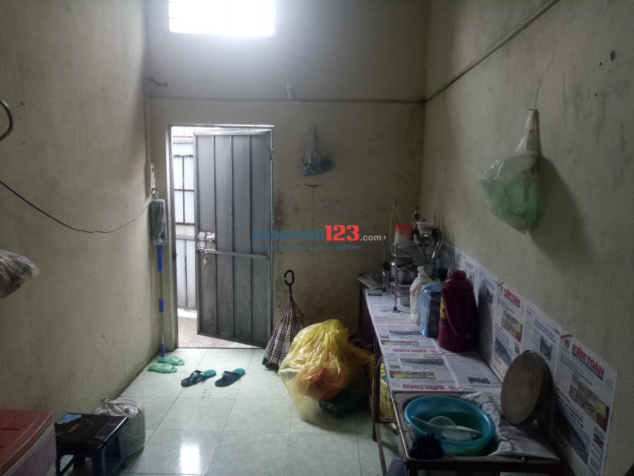 Cho thuê phòng trọ giá rẻ + chi phí hợp lý tại khu vực chân cầu Vĩnh Tuy, Long Biên, Hà Nội