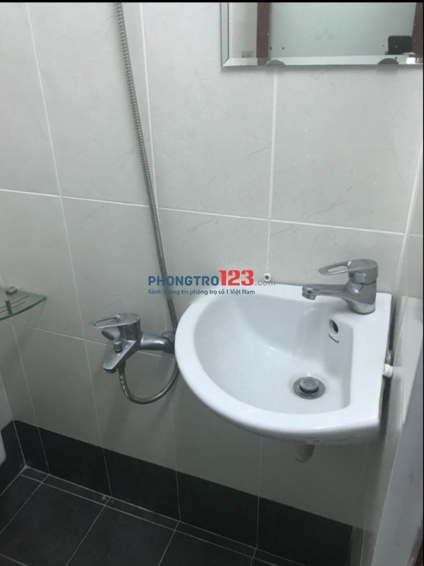 Cho thuê phòng wc riêng Tại 31/2 Nguyễn Đình Chiểu P4 Q Phú Nhuận giá từ 3,5tr/tháng