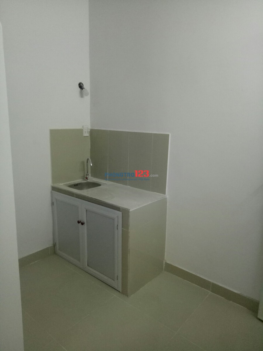 Phòng trọ vừa mới xây, đẹp, ngay Bình Giã