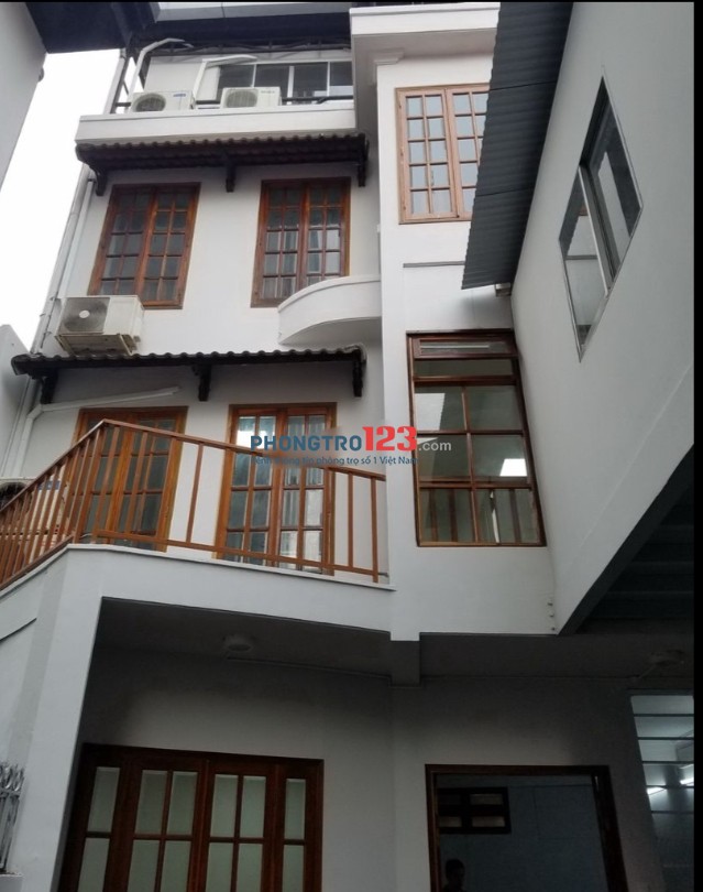 Cho thuê nhà nguyên căn 3 lầu 8x11 DTSD 300m2 Tại Thạch Thị Thanh P Tân Định Q1