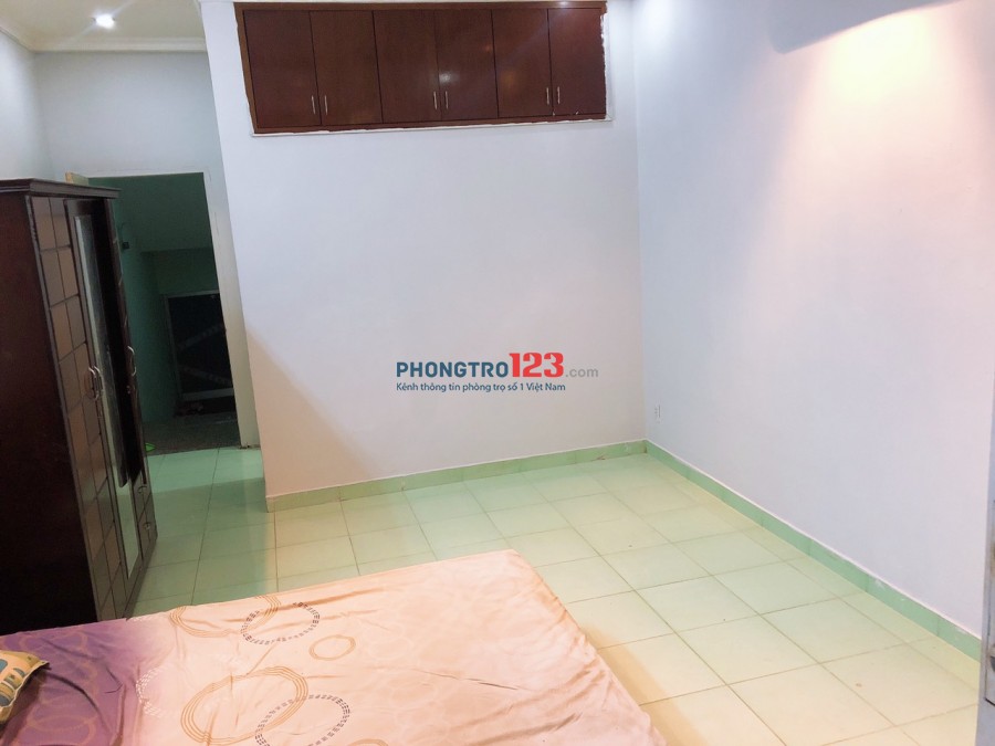 GIẢM NGAY 10% Phòng BAN CÔNG, MÁY LẠNH️, NỆM, WC RIÊNG TRONG PHÒNG- 281/2/52 Bình Lợi, gần ĐH Văn Lang