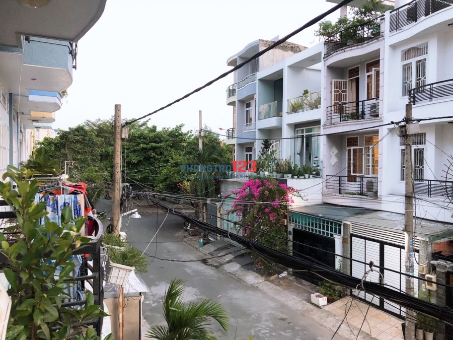 GIẢM NGAY 10% Phòng BAN CÔNG, MÁY LẠNH️, NỆM, WC RIÊNG TRONG PHÒNG- 281/2/52 Bình Lợi, gần ĐH Văn Lang