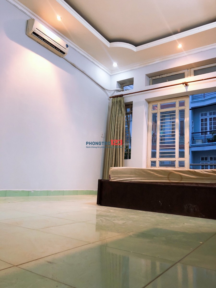 GIẢM NGAY 10% Phòng BAN CÔNG, MÁY LẠNH️, NỆM, WC RIÊNG TRONG PHÒNG- 281/2/52 Bình Lợi, gần ĐH Văn Lang