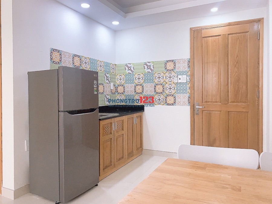 Căn hộ dịch vụ cao cấp full nội thất quận Tân Bình