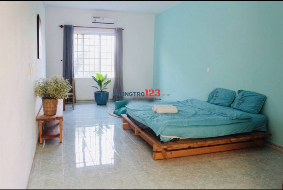 Cho thuê phòng 35m2 đầy đủ nội thất trong Villa Bình Quới, P.28, Q.Bình Thạnh. Giá 5.5tr/tháng