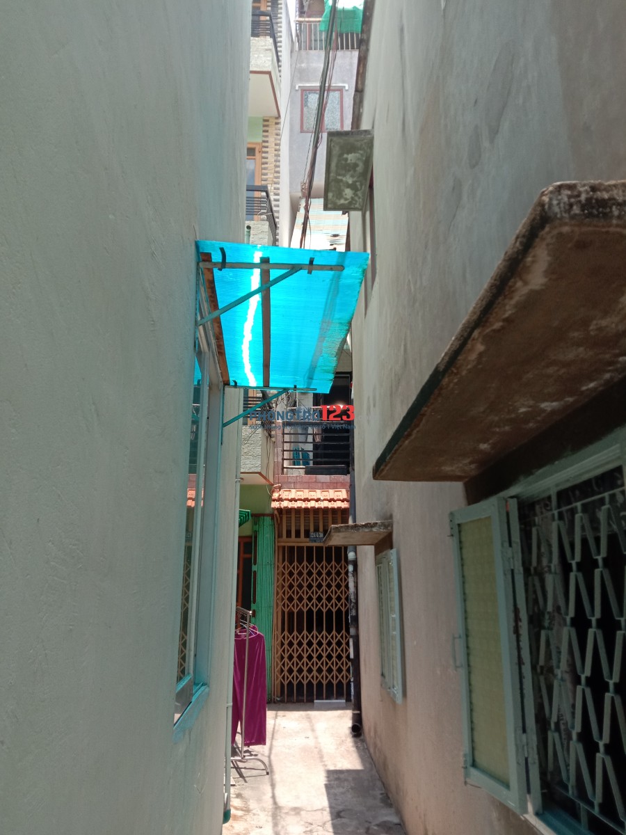 Nguyên lầu 4 đường Nguyễn đình chiểu gần thích quảng đức dt 25m, WC, bếp riêng biệt giá 2triee