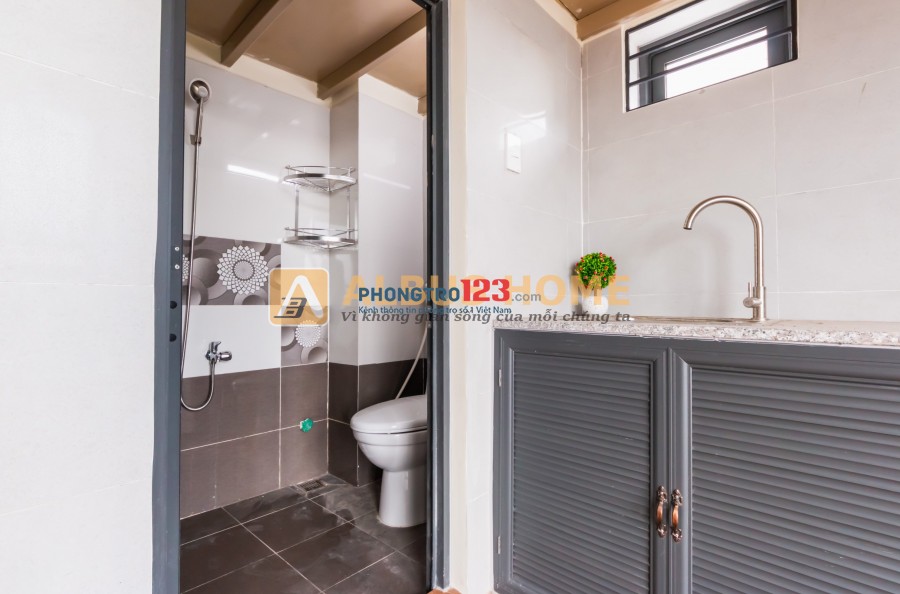 Phòng trọ Quận 9 giá rẻ Mới 100% gần Ngã 4 Thủ Đức, Khu CNC, Cao đẳng CT Có thang máy, tự do giờ giấc